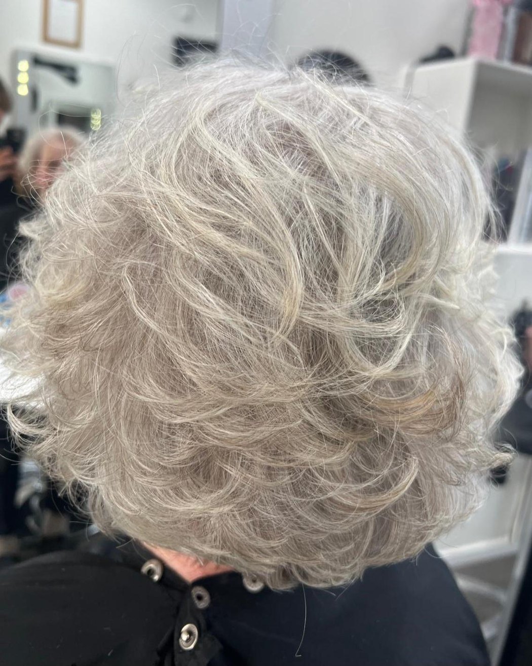 Short textured silver style